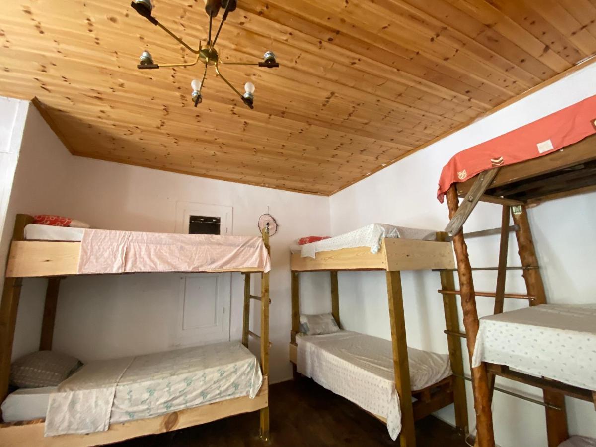Shotgun Hostel & Guesthouse Vuno 外观 照片