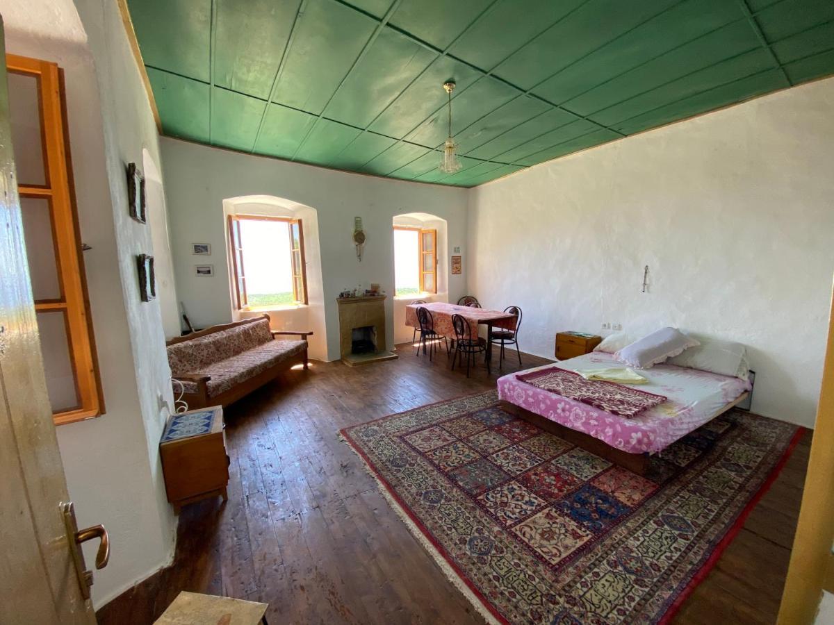 Shotgun Hostel & Guesthouse Vuno 外观 照片