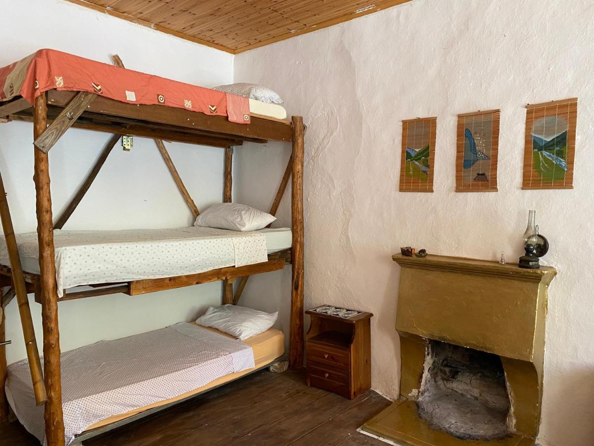 Shotgun Hostel & Guesthouse Vuno 外观 照片